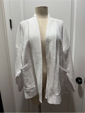 Escape By Habitat White Open-Front Women's Sweater Soft Cozy Medium NWOT